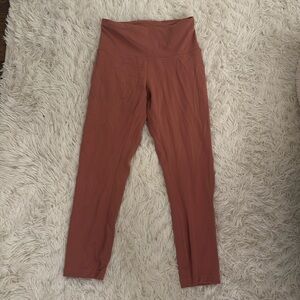 Lululemon never worn